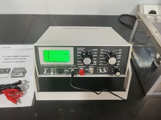 Испытатель сопротивления поверхности текстильной ткани с DC100V измерением напряжения и 2 × 1014Ω измерением сопротивления для соответствия EN 1149-1/EN 1149-2/AATCC 76/BS 6524