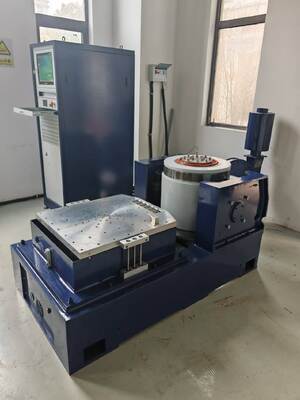 Хорошая цена ISTA ASTM D4169 Случайный вибрационный тестер с максимальной силой 2200 кгф 1-2600 Гц частота и полезной нагрузкой 800 кг онлайн